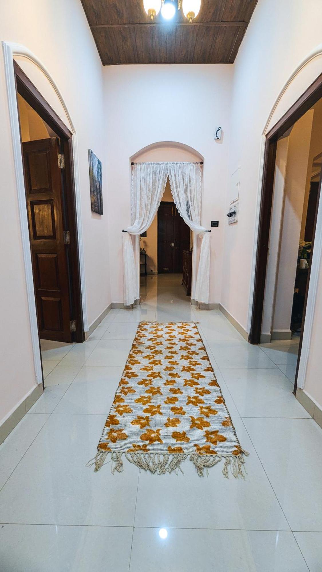 The First House By V3Homestay 4Bhk Private Pool Calangute Buitenkant foto