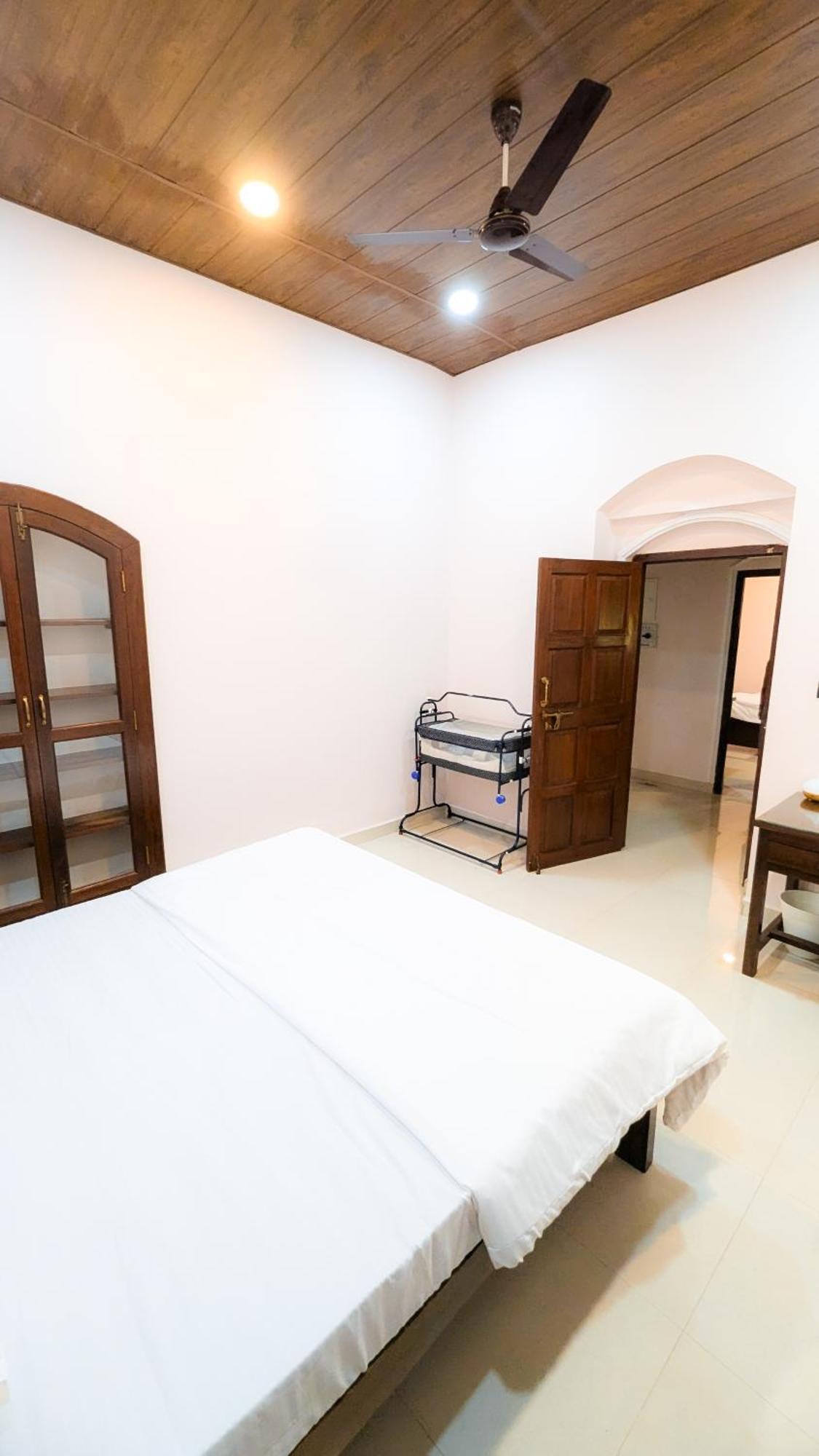 The First House By V3Homestay 4Bhk Private Pool Calangute Buitenkant foto