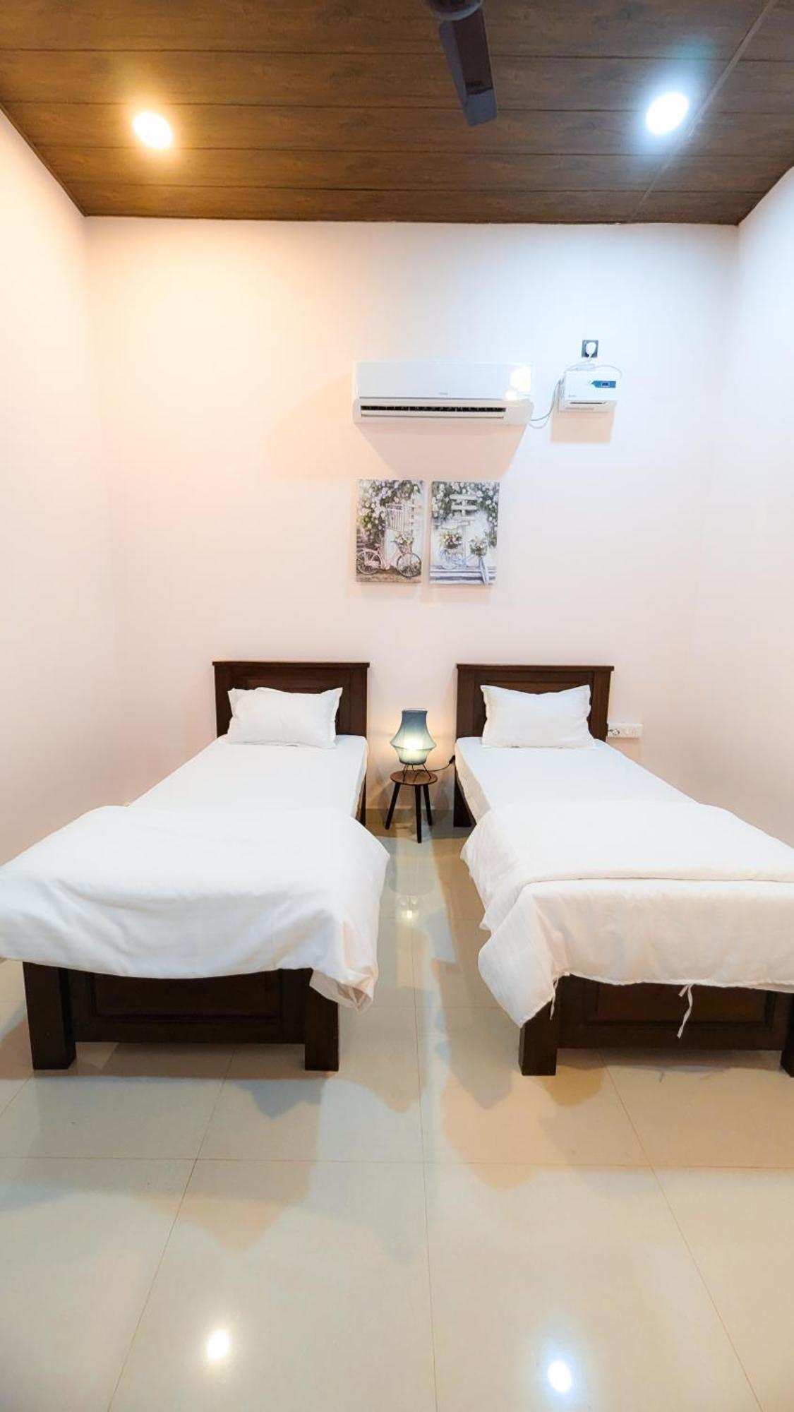 The First House By V3Homestay 4Bhk Private Pool Calangute Buitenkant foto