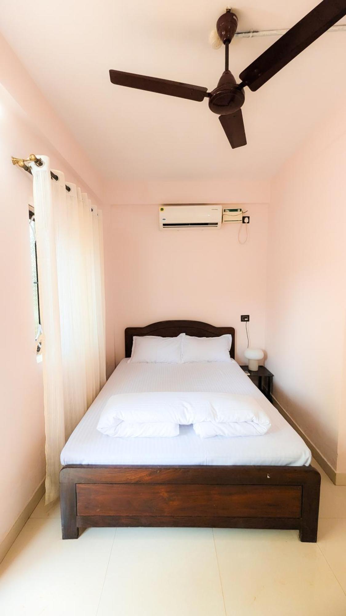 The First House By V3Homestay 4Bhk Private Pool Calangute Buitenkant foto