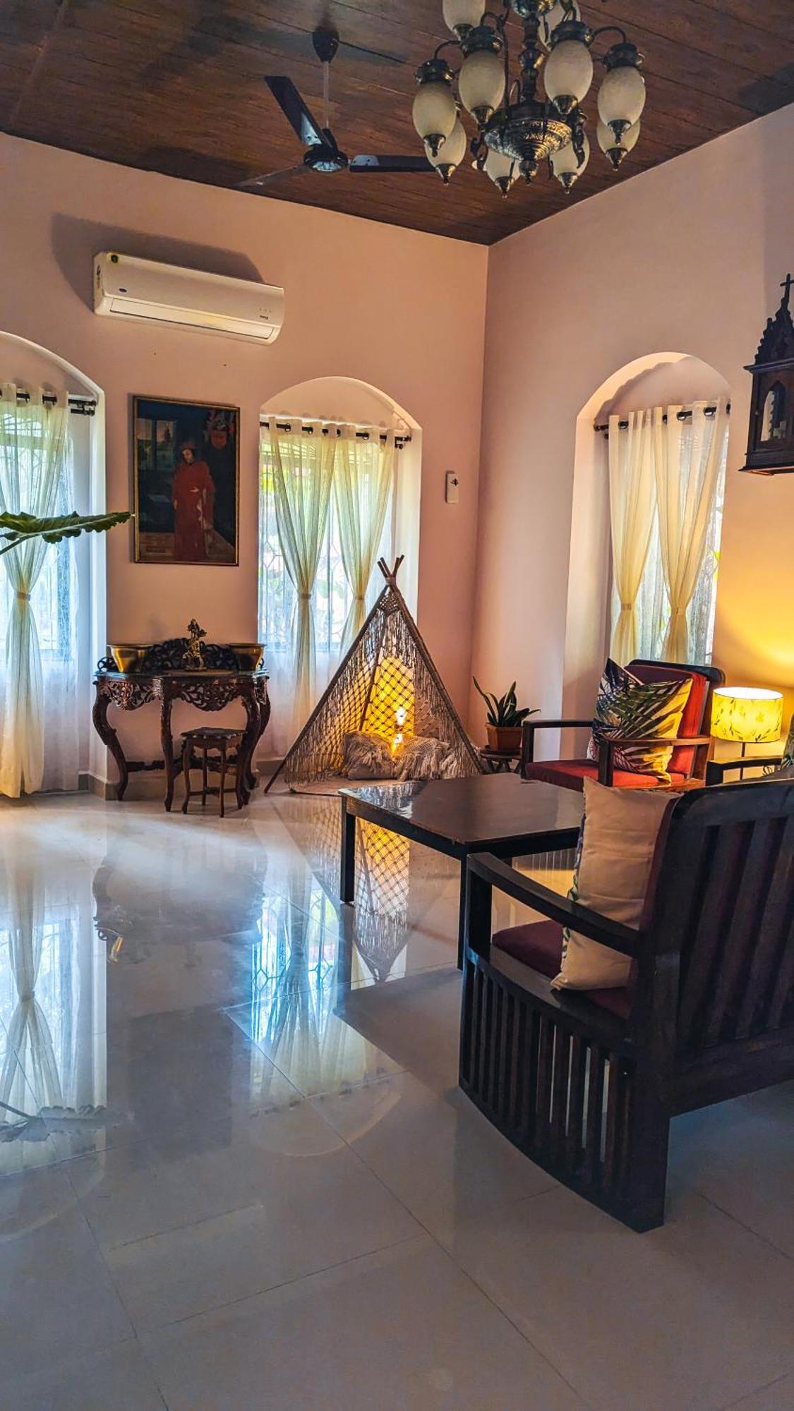 The First House By V3Homestay 4Bhk Private Pool Calangute Buitenkant foto